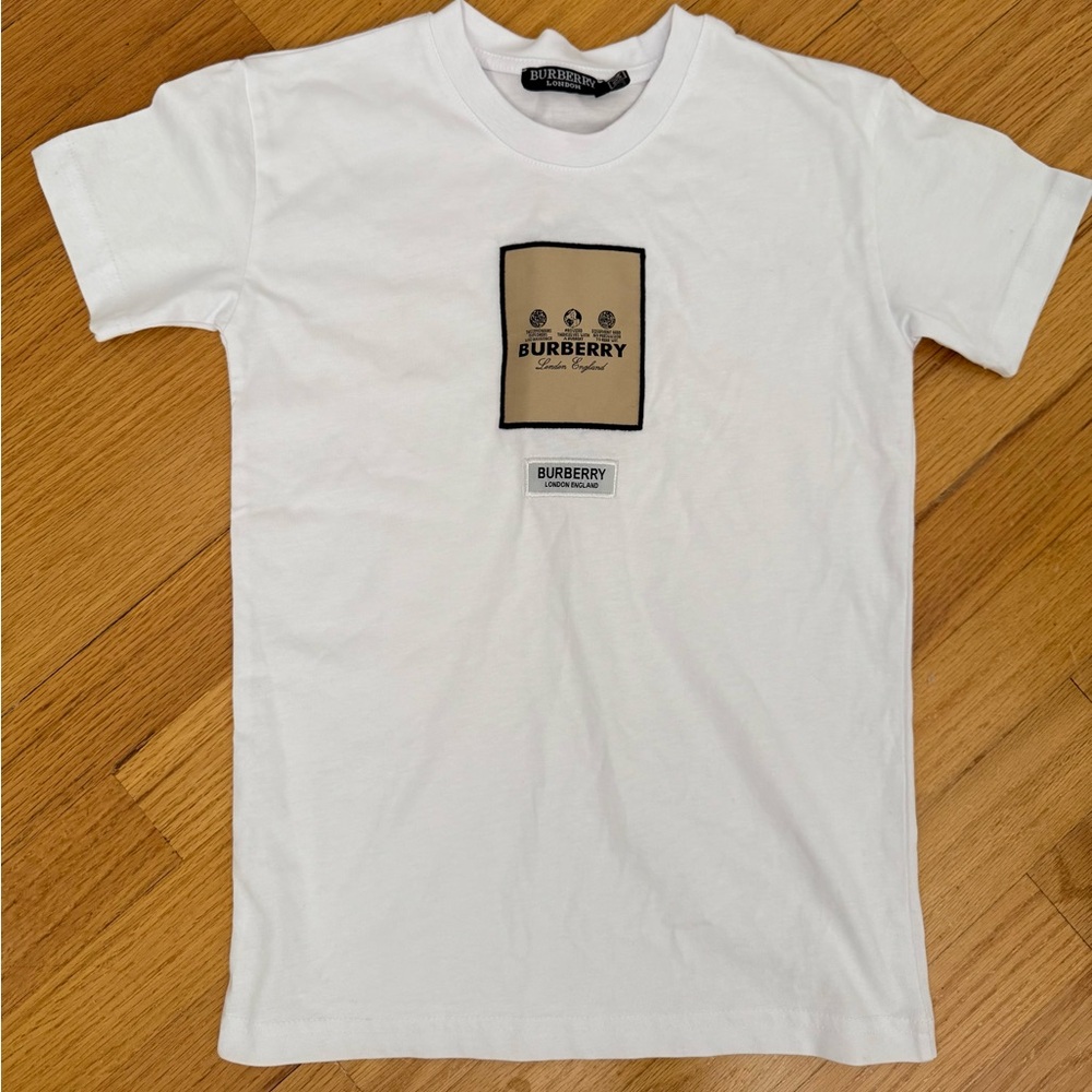 Burberry White Tee with Tan Logo Patch boys 6